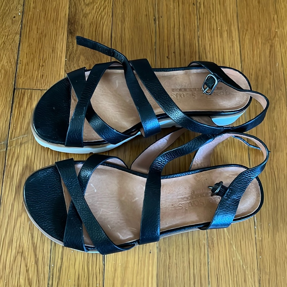Black Kenneth Cole gentle souls platform sandals